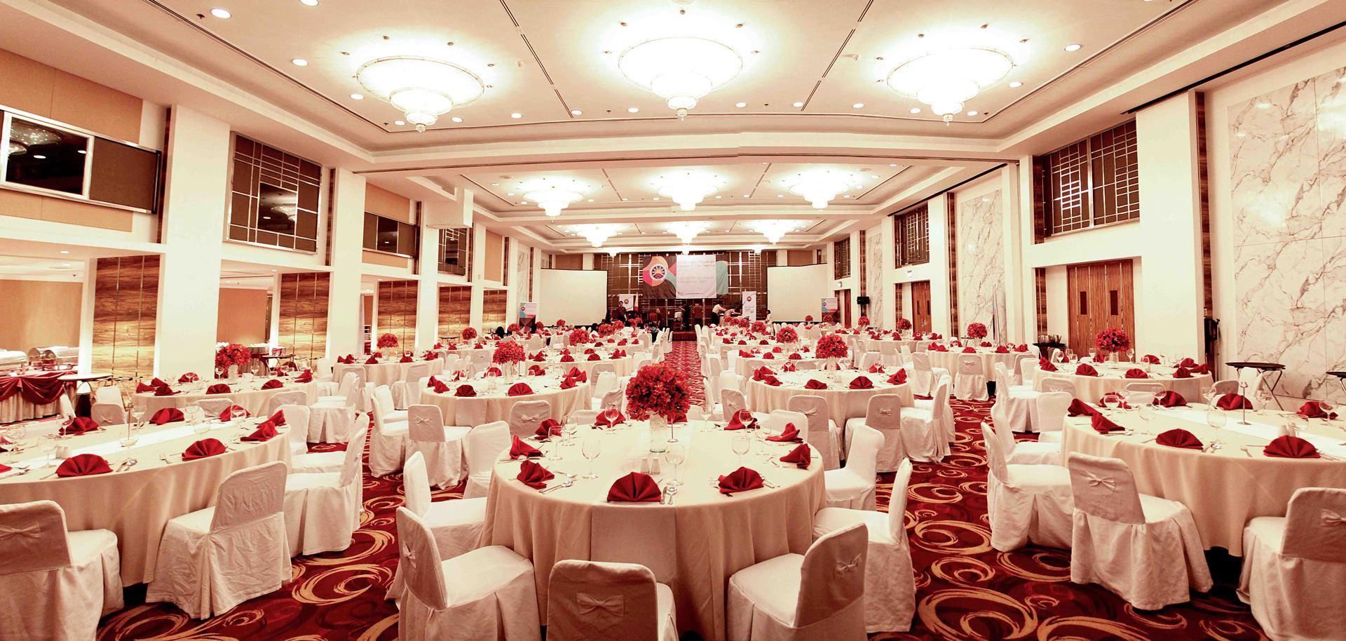 Century Park Hotel Manila Exterior foto