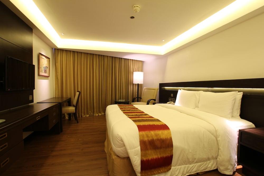 Century Park Hotel Manila Exterior foto