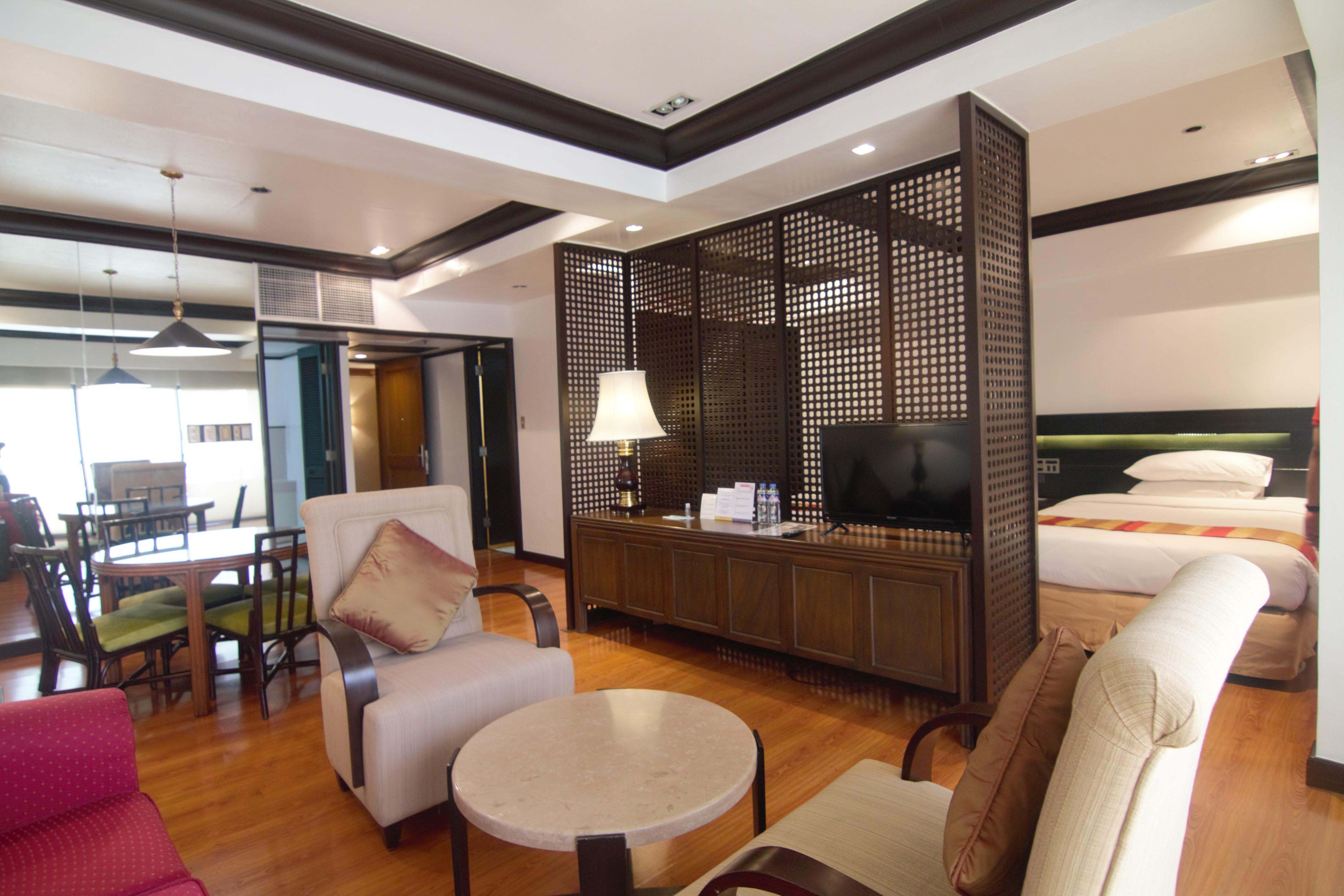 Century Park Hotel Manila Exterior foto