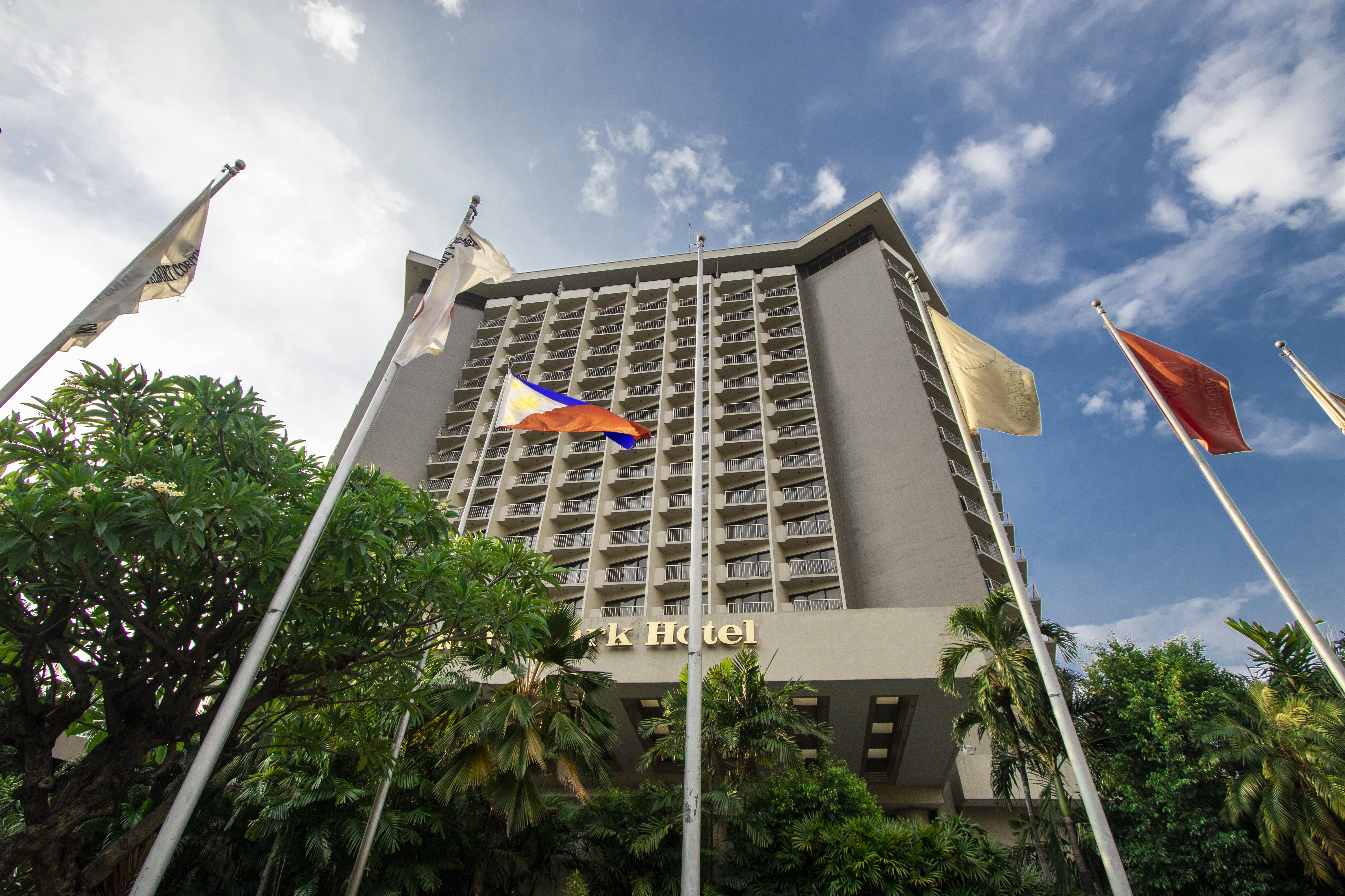 Century Park Hotel Manila Exterior foto